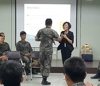 53사단 장병들과 함께_여름 한 때 시원한 아이스커피같은 시간