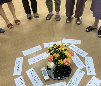 치매가 있건 없건, 사람에게는 느낌과 욕구가 있어요.